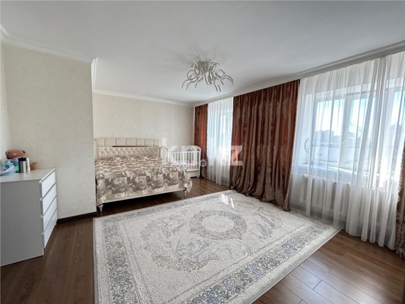 Продажа 4-комнатной квартиры, 139.7 м² - Продажа четырехкомнатных квартир в кирпичном доме в Казахстане - страница 23 фото 14 из 19