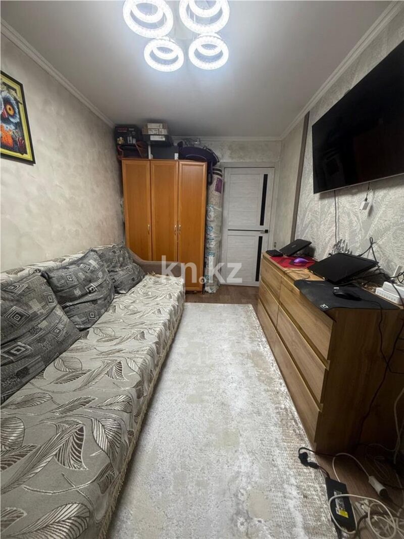 Продажа 3-комнатной квартиры, 64 м² - Продажа трехкомнатных квартир в Майкудуке Караганды - страница 7 фото 2 из 8