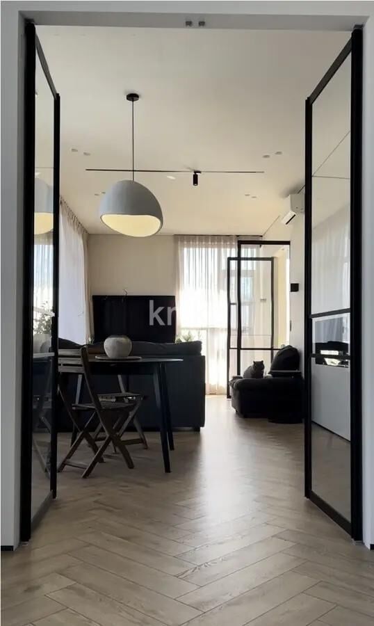 Продажа 2-комнатной квартиры, 88.6 м² - Продажа двухкомнатных квартир в монолитно-каркасном доме в Казахстане - страница 187 фото 1 из 6