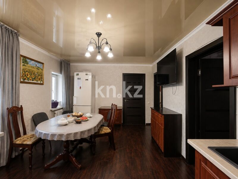Продажа 4-комнатного дома, 100 м² - Продажа домов, коттеджей в Караганде - страница 2 фото 16 из 19