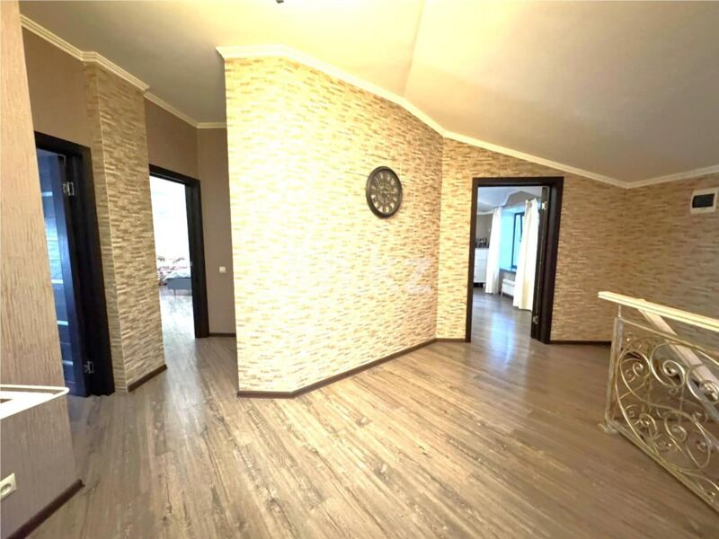 Продажа 4-комнатного дома, 367.4 м² - Продажа домов, коттеджей в Караганде - страница 4 фото 24 из 38