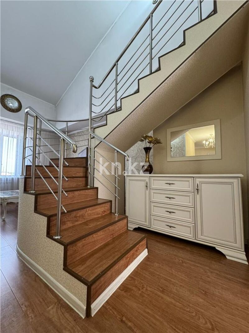 Продажа 5-комнатной квартиры, 160 м² - Продажа пятикомнатных и более квартир в кирпичном доме в Казахстане - страница 3 фото 3 из 10