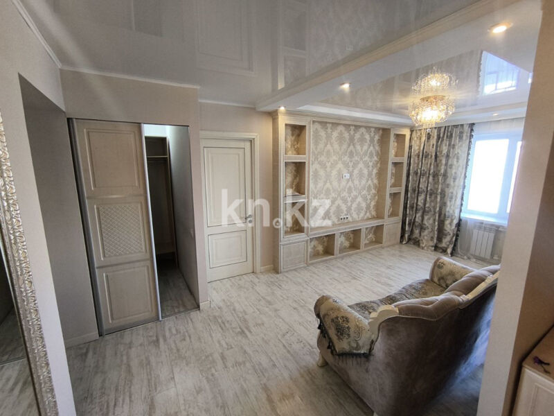 Продажа 4-комнатной квартиры, 70.3 м² - Продажа четырехкомнатных квартир в кирпичном доме в Караганде - страница 8 фото 1 из 22