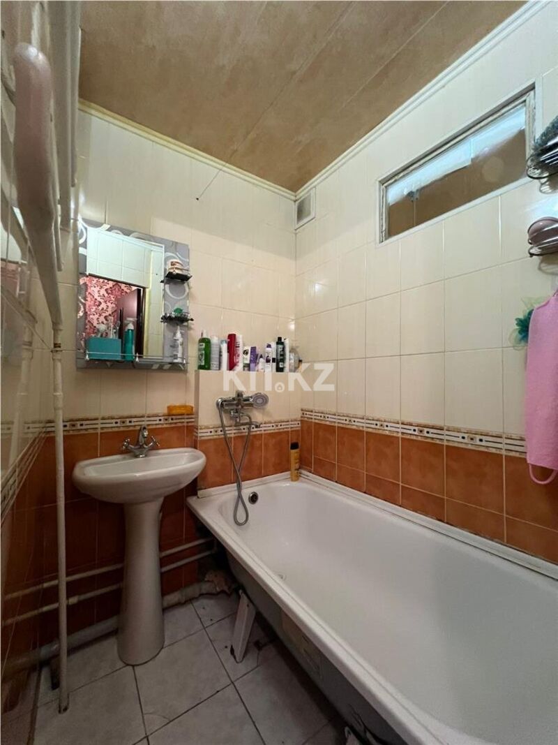 Продажа 4-комнатной квартиры, 74 м² - Продажа квартир в Караганде - страница 2 фото 16 из 21