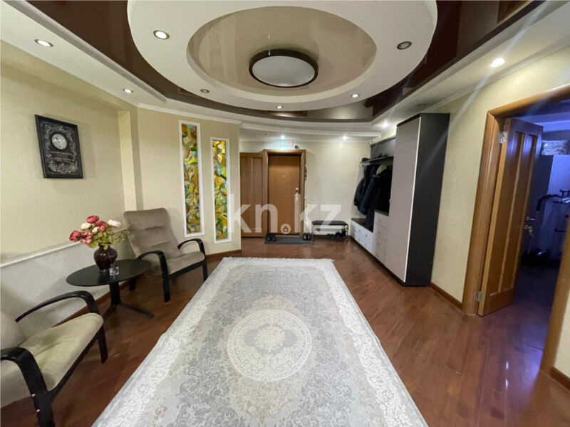 Продажа 4-комнатной квартиры, 178 м² - Продажа четырехкомнатных квартир в панельном доме в Караганде - страница 7 фото 11 из 20