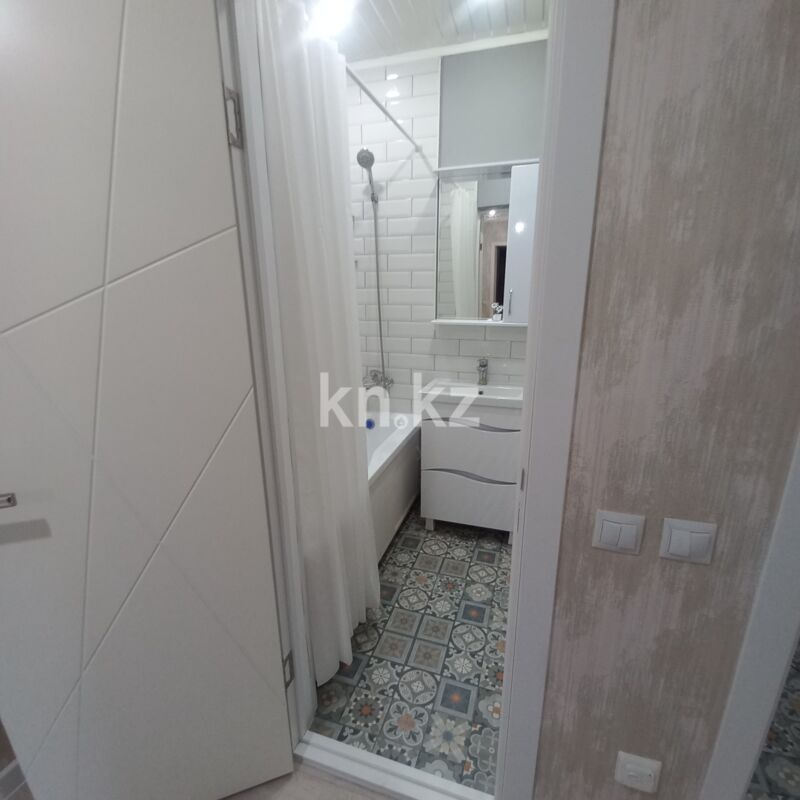 Продажа 2-комнатной квартиры, 69.5 м² - Продажа двухкомнатных квартир от собственников в Уральске фото 1 из 9