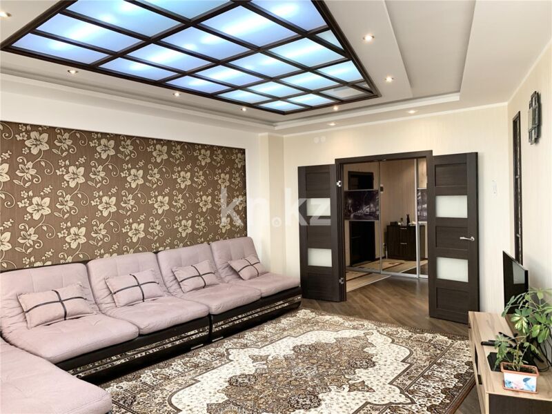 Продажа 3-комнатной квартиры, 90 м² - Продажа квартир в монолитно-каркасном доме в Караганде - страница 7 фото 2 из 12
