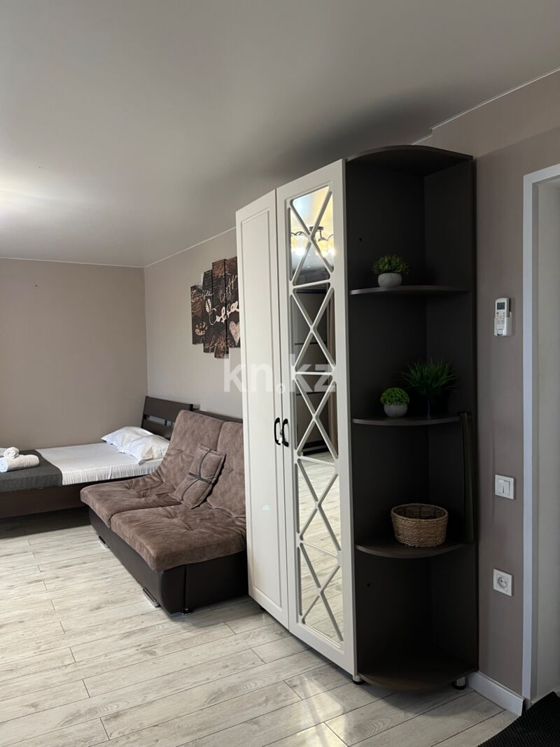 Аренда 1-комнатной квартиры посуточно, 38 м² - Аренда квартир помесячно в Павлодаре фото 4 из 11