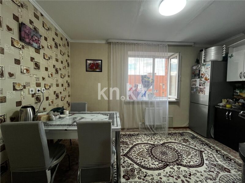 Продажа 3-комнатной квартиры, 92 м² - Продажа трехкомнатных квартир в Майкудуке Караганды - страница 8 фото 11 из 18