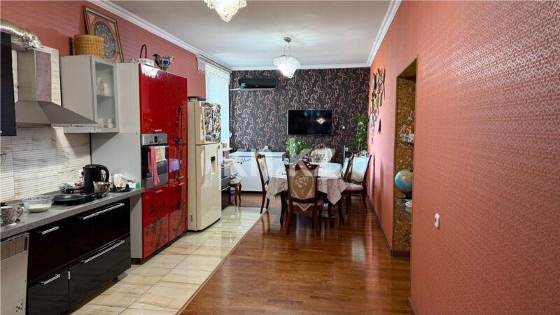 Продажа 4-комнатной квартиры, 197 м² - Продажа четырехкомнатных квартир в Караганде фото 10 из 23