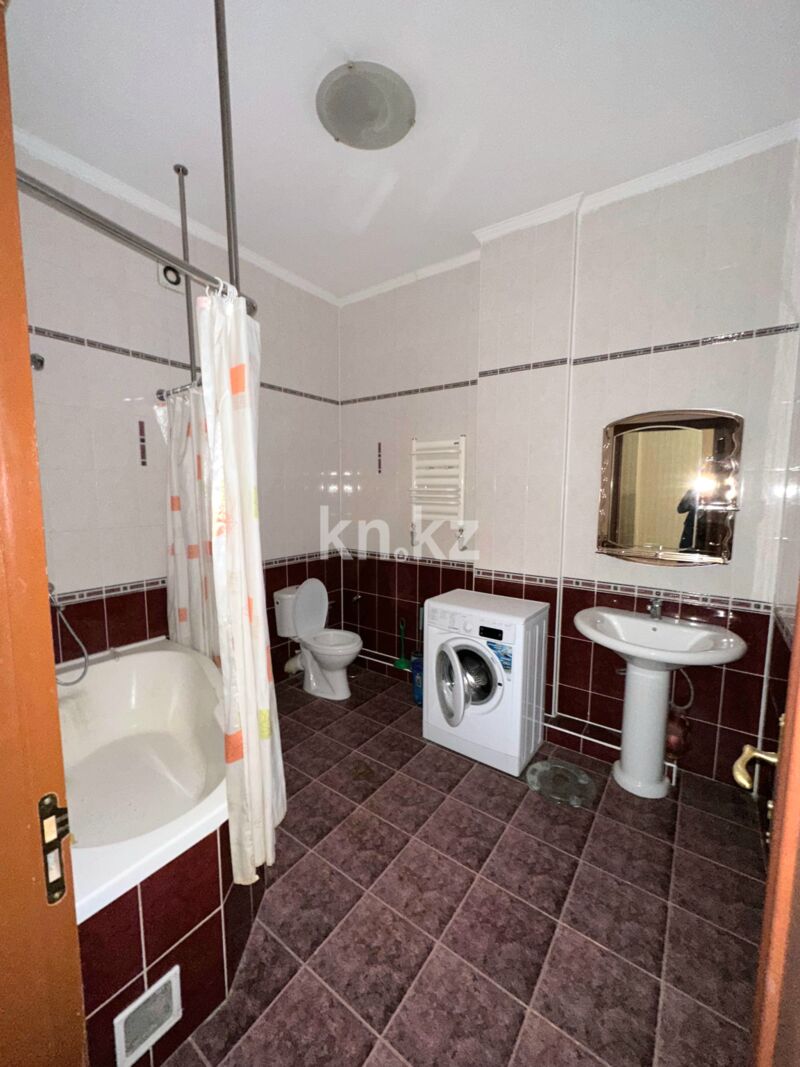 Продажа 5-комнатной квартиры, 250 м² - Продажа квартир в Аль-Фарабийском р-не Шымкента фото 12 из 23