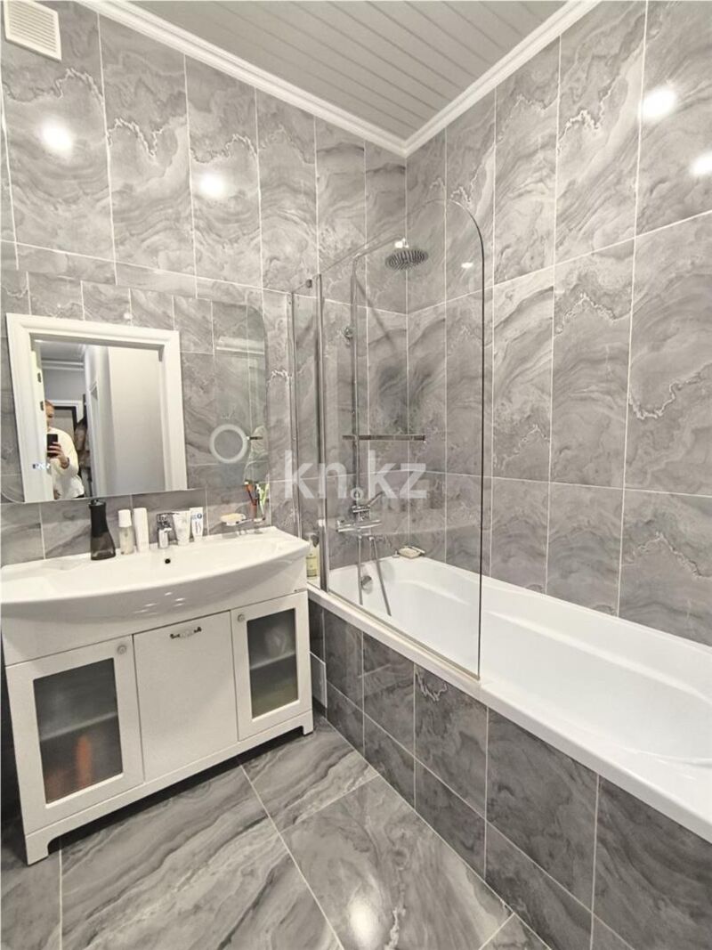Продажа 4-комнатной квартиры, 97 м² - Продажа четырехкомнатных квартир в кирпичном доме в Караганде - страница 6 фото 12 из 19