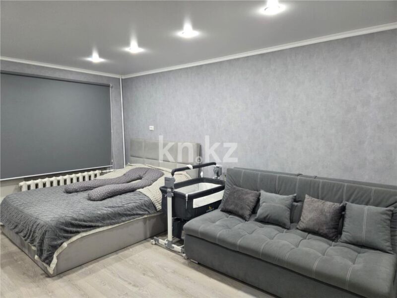 Продажа 1-комнатной квартиры, 32 м² - Продажа однокомнатных квартир в Караганде - страница 3 фото 1 из 12