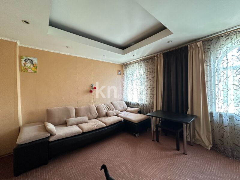 Продажа 4-комнатной квартиры, 73 м² - Продажа четырехкомнатных квартир в кирпичном доме в Караганде - страница 4 фото 1 из 35