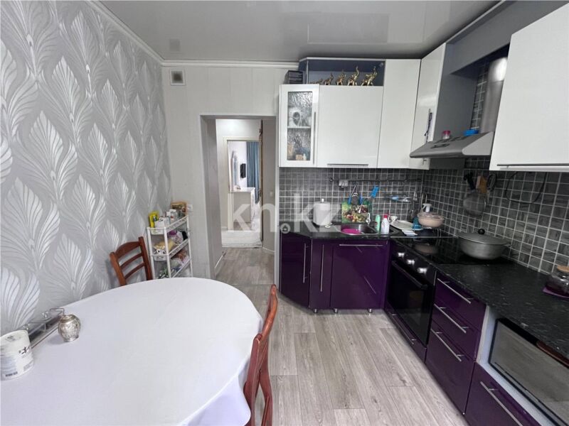 Продажа 3-комнатной квартиры, 64 м² - Продажа квартир в районе Нового рынка Караганды фото 9 из 18