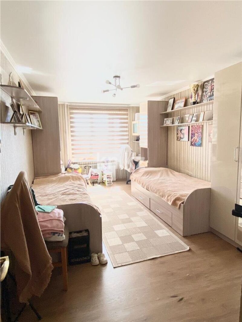Продажа 4-комнатной квартиры, 118 м² - Продажа четырехкомнатных квартир в кирпичном доме в Караганде фото 4 из 11