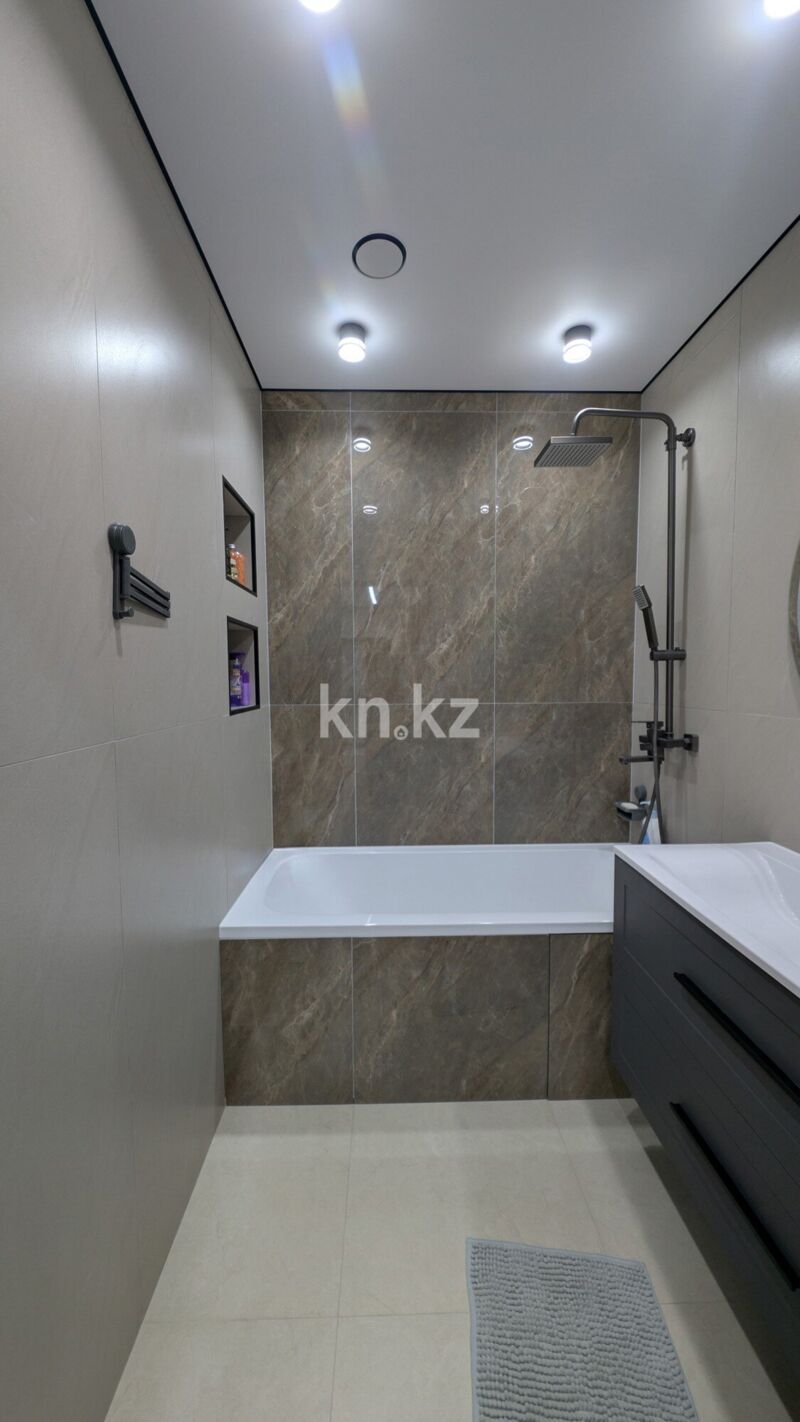 Продажа 3-комнатной квартиры, 89 м² - Продажа жилой и коммерческой недвижимости в Уральске фото 9 из 29