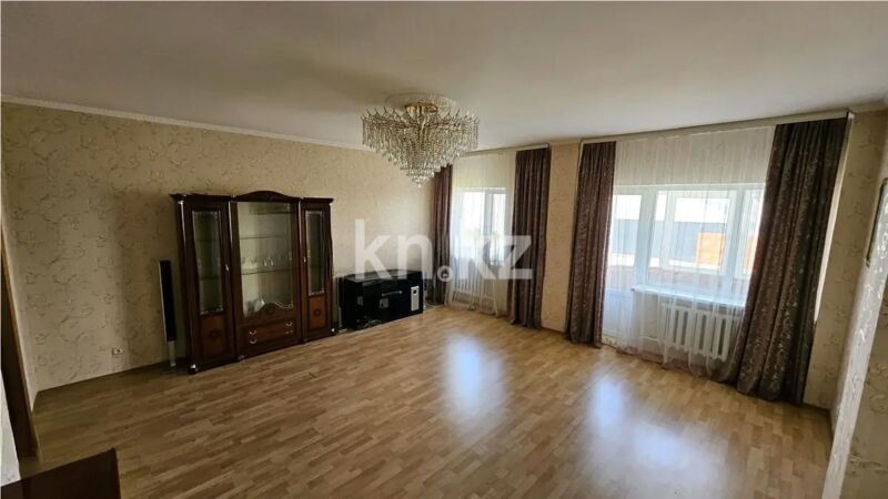 Продажа 4-комнатной квартиры, 140 м² - Продажа квартир в кирпичном доме в Астане - страница 2 фото 1 из 8