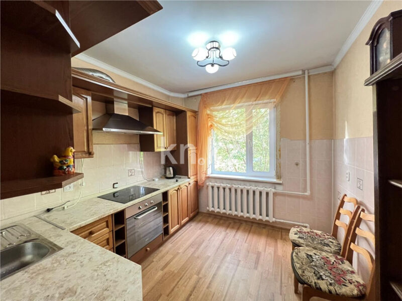 Продажа 4-комнатной квартиры, 77 м² - Продажа четырехкомнатных квартир в панельном доме в Караганде - страница 5 фото 8 из 20