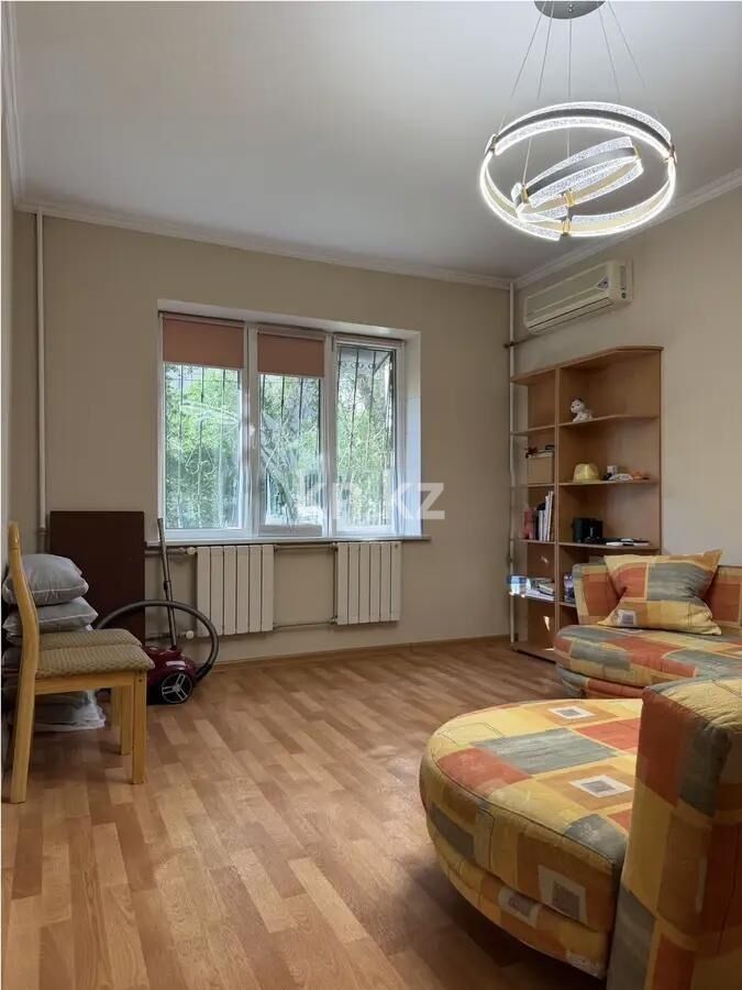 Продажа 3-комнатной квартиры, 71.3 м² - Продажа квартир в панельном доме в Алматы - страница 12 фото 1 из 4