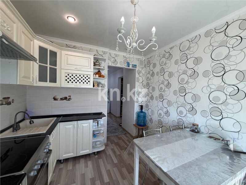 Продажа 4-комнатной квартиры, 78 м² - Продажа четырехкомнатных квартир в панельном доме в Караганде - страница 3 фото 10 из 14