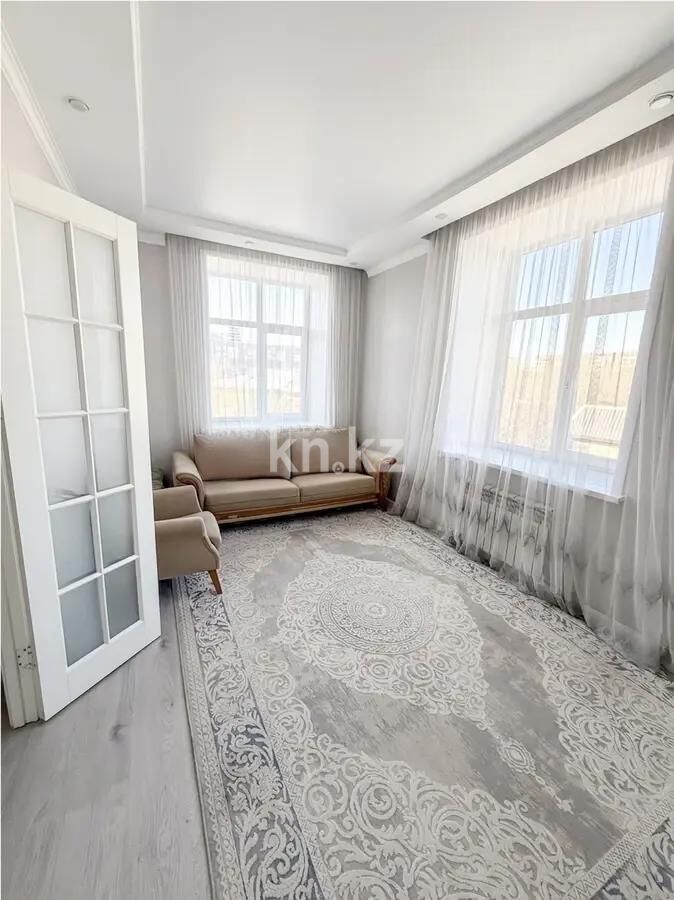 Продажа 3-комнатной квартиры, 71 м² - Продажа трехкомнатных квартир на Юго-Востоке Караганды - страница 8 фото 1 из 5