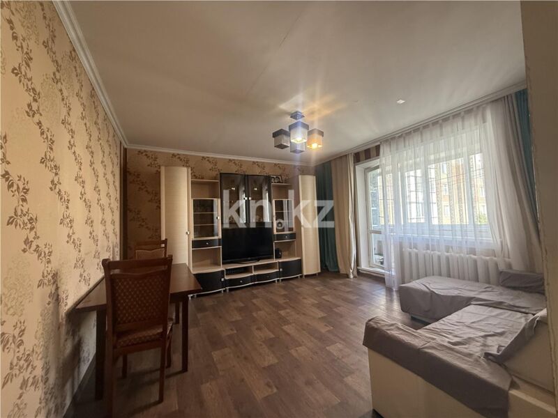 Продажа 3-комнатной квартиры, 63 м² - Продажа трехкомнатных квартир на Юго-Востоке Караганды - страница 14 фото 1 из 13