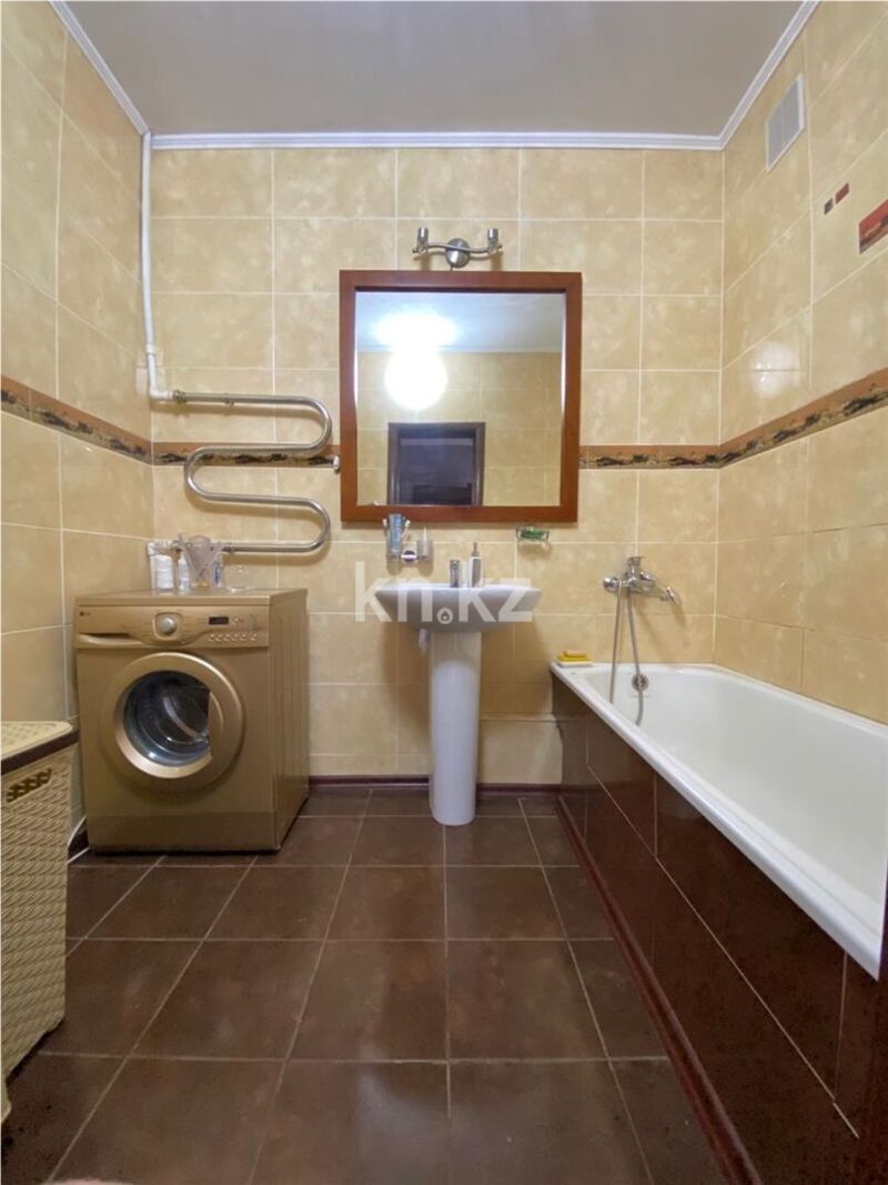 Продажа 3-комнатной квартиры, 90 м² - Продажа трехкомнатных квартир в кирпичном доме в Караганде - страница 20 фото 15 из 26