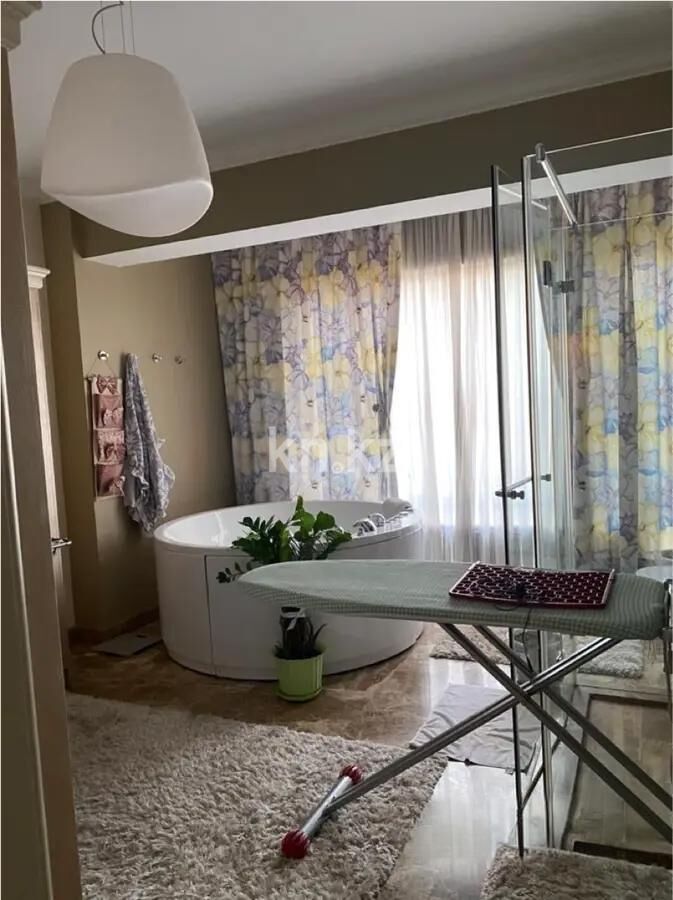 Продажа 3-комнатной квартиры, 138 м² - Продажа трехкомнатных квартир в Бостандыкском р-не Алматы - страница 21 фото 3 из 3