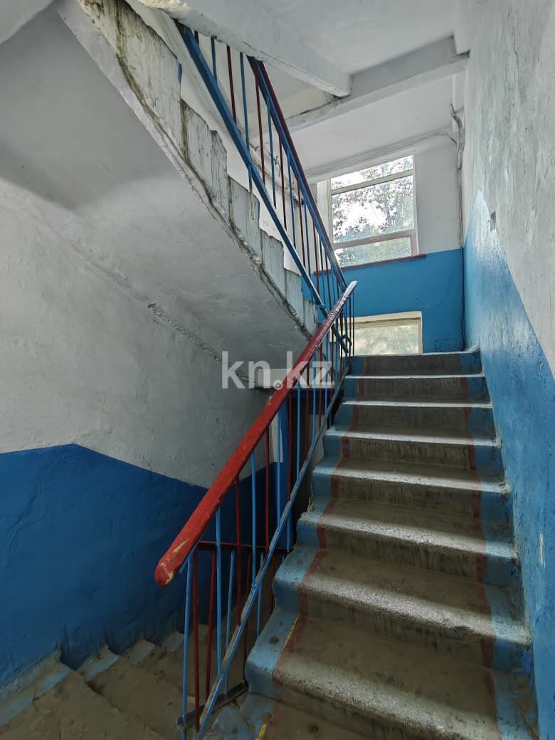 Продажа 3-комнатной квартиры, 42 м² - Продажа трехкомнатных квартир в Майкудуке Караганды - страница 8 фото 21 из 31