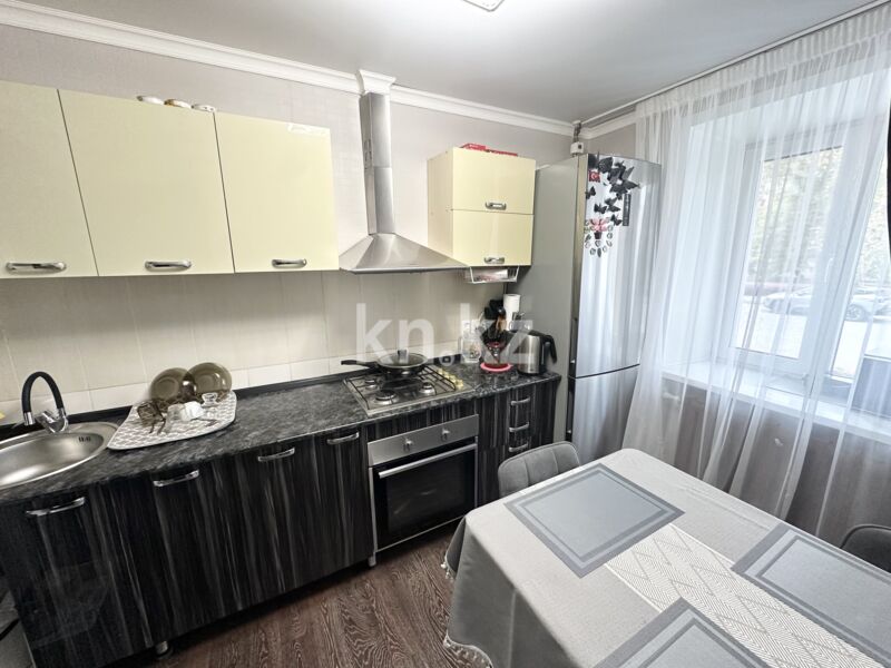 Продажа 3-комнатной квартиры, 50 м² - Недвижимость в Караганде фото 3 из 9
