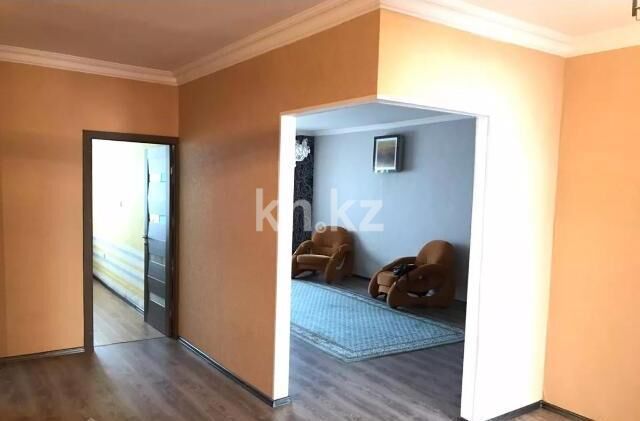 Продажа 3-комнатной квартиры, 107 м² - Продажа трехкомнатных квартир на Юго-Востоке Караганды - страница 22 фото 10 из 27