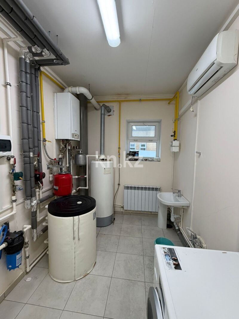 Продажа 3-комнатной квартиры, 142.9 м² - Продажа квартир в кирпичном доме в Казахстане - страница 6 фото 16 из 23