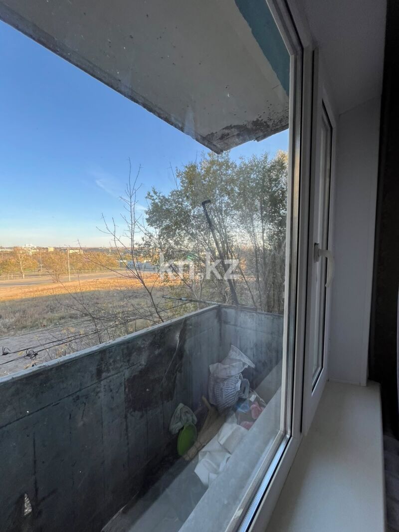Продажа 3-комнатной квартиры, 63 м² - Продажа трехкомнатных квартир в Майкудуке Караганды - страница 3 фото 12 из 16