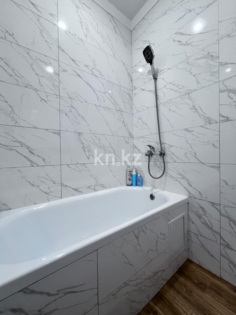Продажа 3-комнатной квартиры, 83 м² - Продажа квартир в монолитно-каркасном доме в Караганде - страница 9 фото 6 из 20