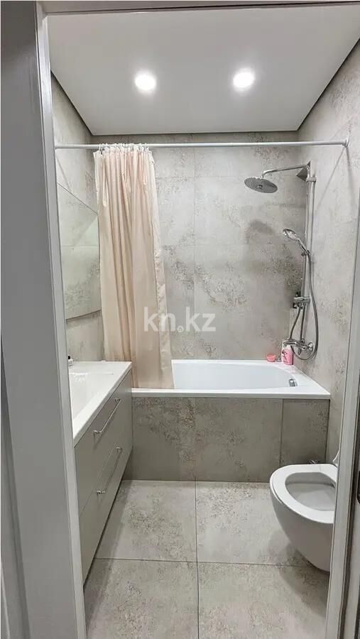 Продажа 3-комнатной квартиры, 70.3 м² - Продажа квартир в монолитно-каркасном доме в Алматы - страница 2 фото 4 из 4