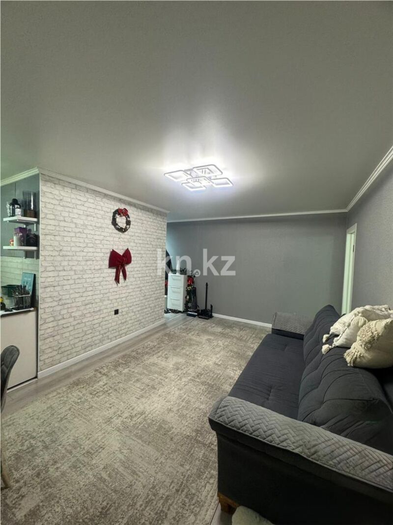 Продажа 4-комнатной квартиры, 52 м² - Продажа четырехкомнатных квартир в кирпичном доме в Казахстане - страница 22 фото 2 из 9
