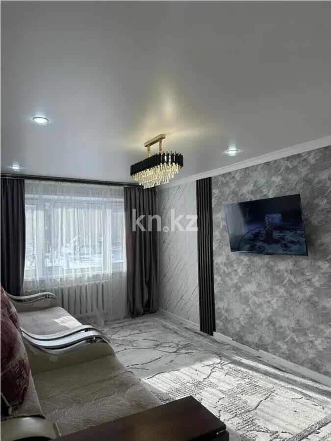 Продажа 3-комнатной квартиры, 60 м² - Продажа трехкомнатных квартир в Майкудуке Караганды - страница 7 фото 1 из 6