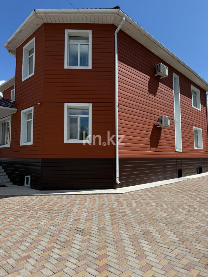 Продажа 7-комнатного дома, 370 м² - Продажа домов, коттеджей в Караганде фото 1 из 32