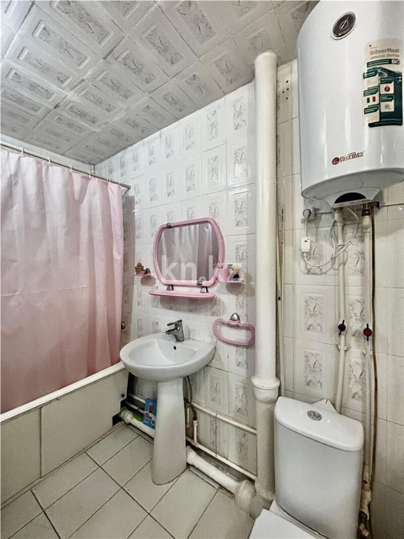 Продажа 3-комнатной квартиры, 71 м² - Продажа трехкомнатных квартир в кирпичном доме в Караганде - страница 31 фото 13 из 18