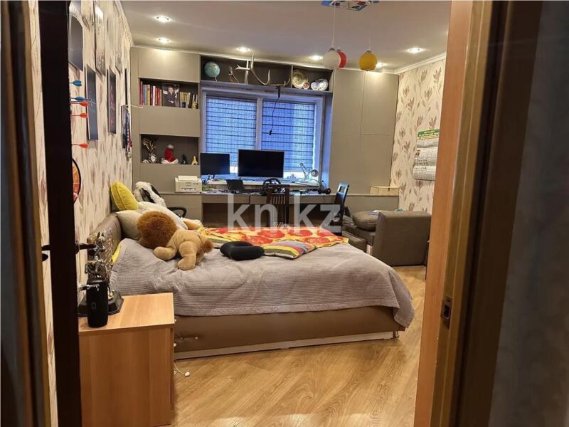 Продажа 4-комнатной квартиры, 140 м² - Продажа четырехкомнатных квартир в кирпичном доме в Казахстане - страница 13 фото 2 из 5