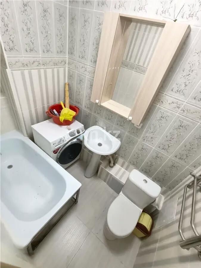 Продажа 1-комнатной квартиры, 38 м² - Продажа однокомнатных квартир в Алатауском р-не Алматы - страница 9 фото 2 из 2