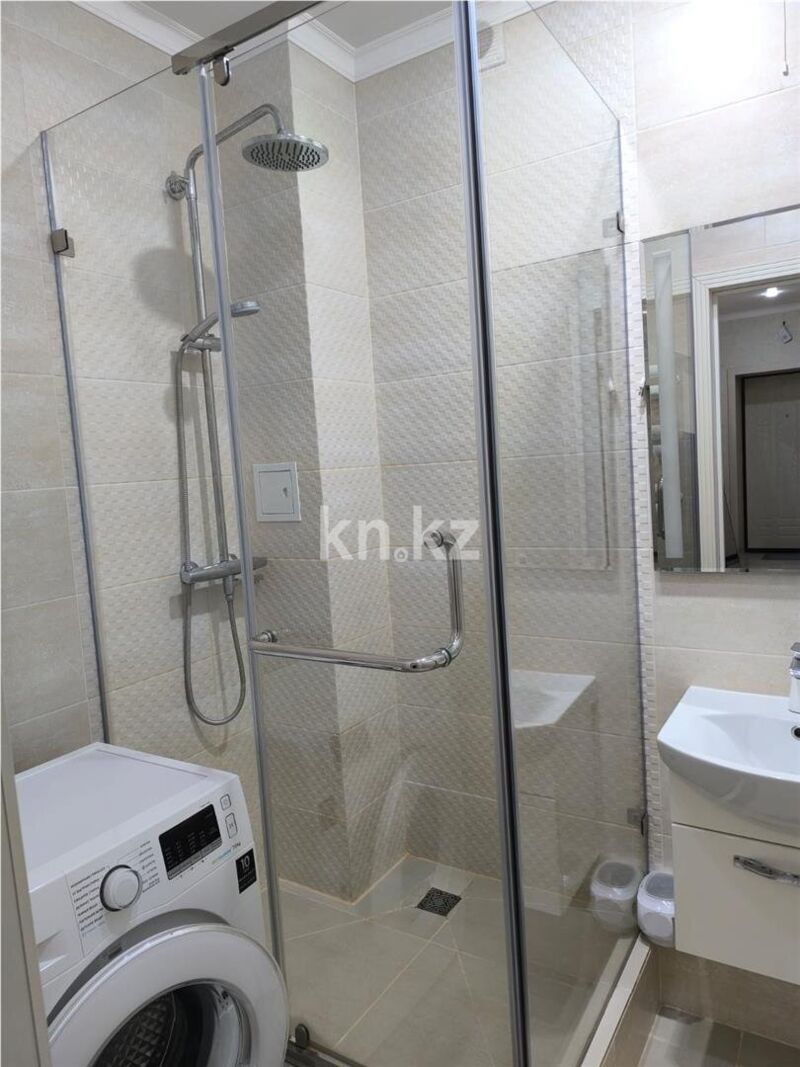 Продажа 3-комнатной квартиры, 69 м² - Продажа квартир на Юго-Востоке Караганды - страница 2 фото 11 из 14