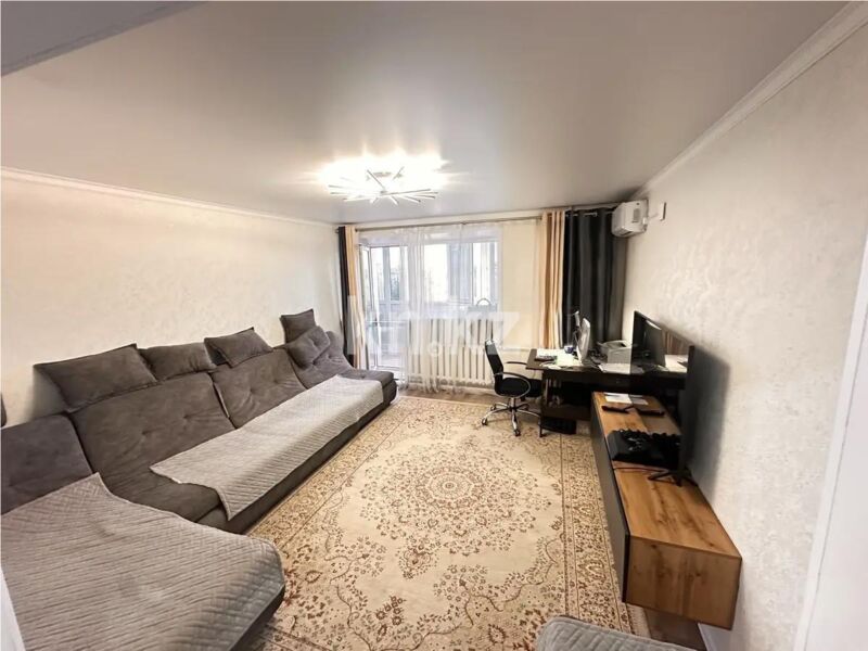 Продажа 3-комнатной квартиры, 70 м² - Продажа трехкомнатных квартир на Юго-Востоке Караганды - страница 17 фото 1 из 7