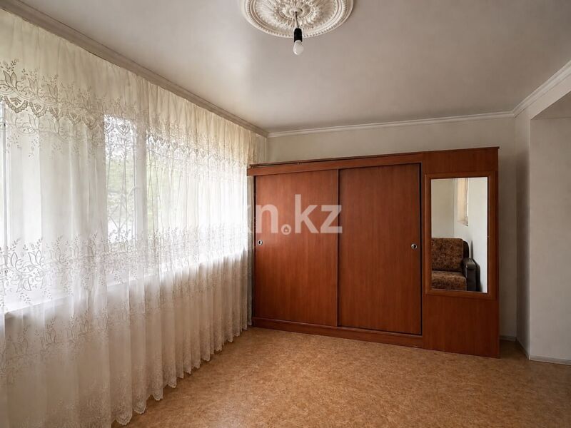 Продажа 3-комнатной квартиры, 68 м² - Продажа трехкомнатных квартир в кирпичном доме в Караганде - страница 9 фото 9 из 13