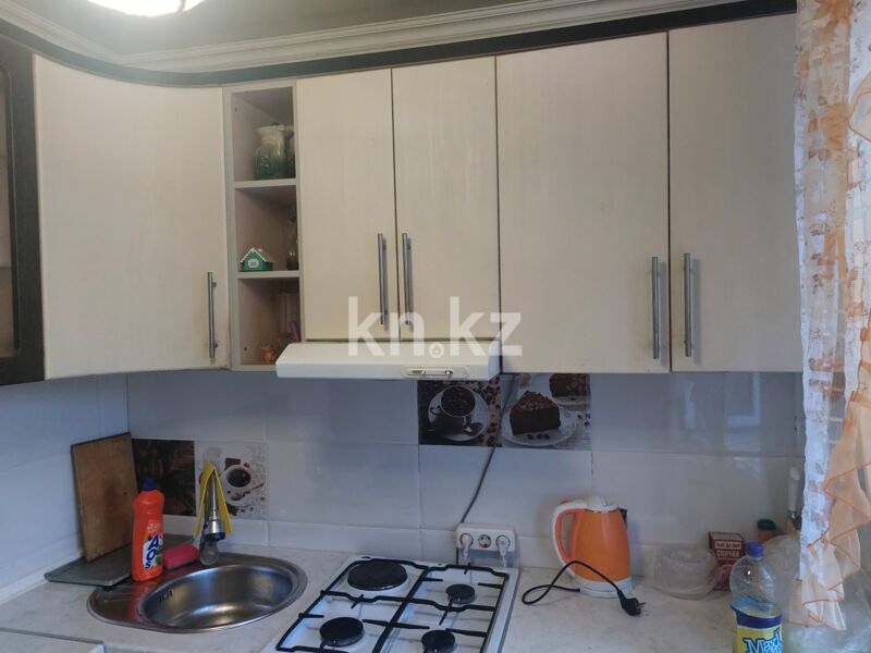 Продажа 4-комнатной квартиры, 61 м² - Продажа четырехкомнатных квартир в кирпичном доме в Караганде - страница 4 фото 6 из 24