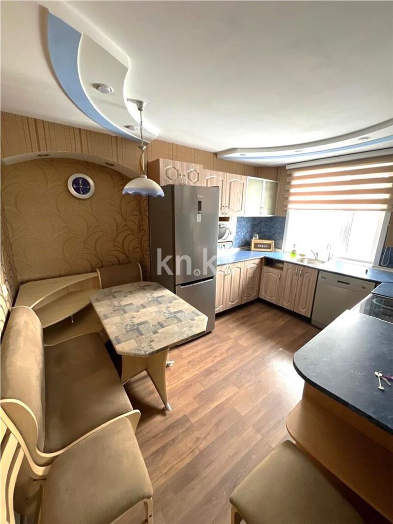 Продажа 3-комнатной квартиры, 63 м² - Продажа трехкомнатных квартир в панельном доме в Караганде - страница 8 фото 6 из 12