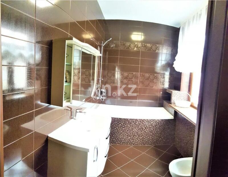 Продажа 5-комнатной квартиры, 252 м² - Продажа пятикомнатных и более квартир от собственников в Казахстане фото 5 из 7