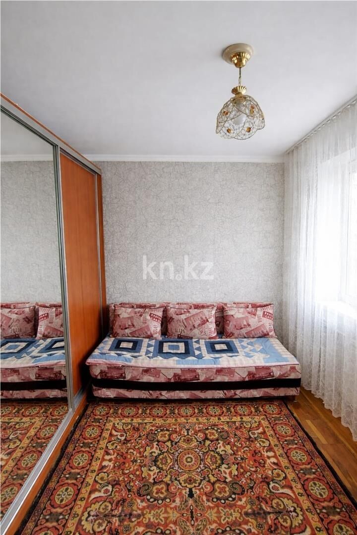 Продажа 4-комнатной квартиры, 61 м² - Продажа четырехкомнатных квартир в панельном доме в Караганде фото 7 из 14