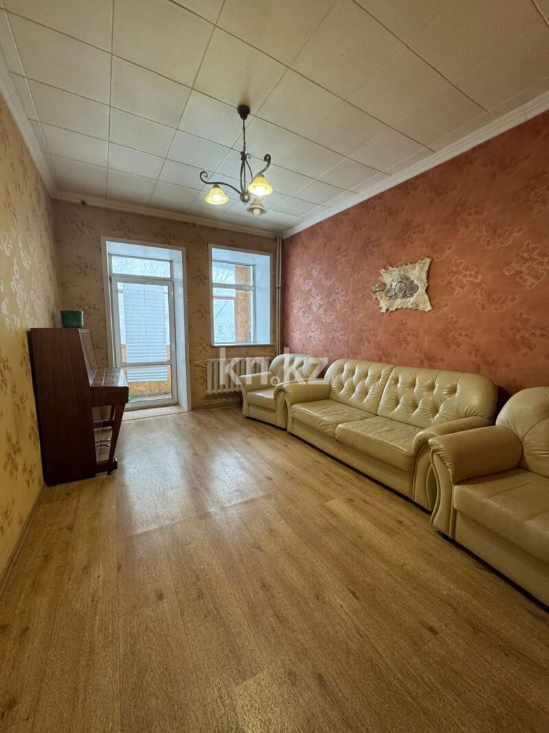 Продажа 3-комнатной квартиры, 69 м² - Продажа трехкомнатных квартир от собственников в Караганде фото 2 из 12